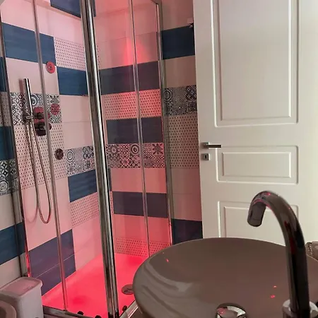 Le Chic לינה וארוחת בוקר סנט'אנטוניו אבאטה