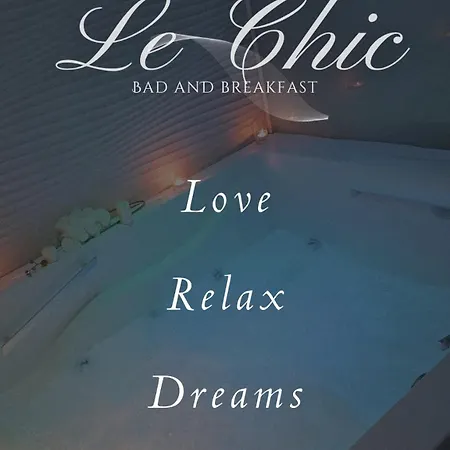 Le Chic לינה וארוחת בוקר