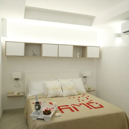 Le Chic 4* סנט'אנטוניו אבאטה