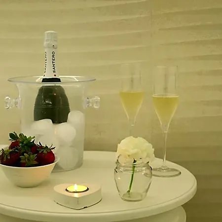 Le Chic Bed & Breakfast SantʼAntonio Abate