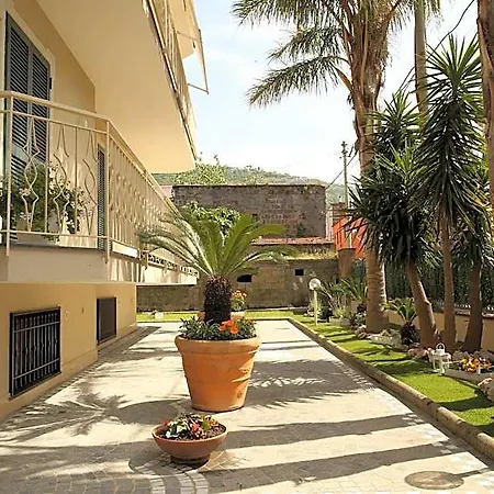 Bed & Breakfast Le Chic 4*