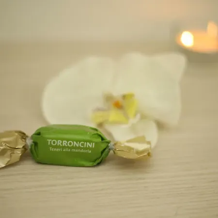 Le Chic Alojamento de Acomodação e Pequeno-almoço SantʼAntonio Abate